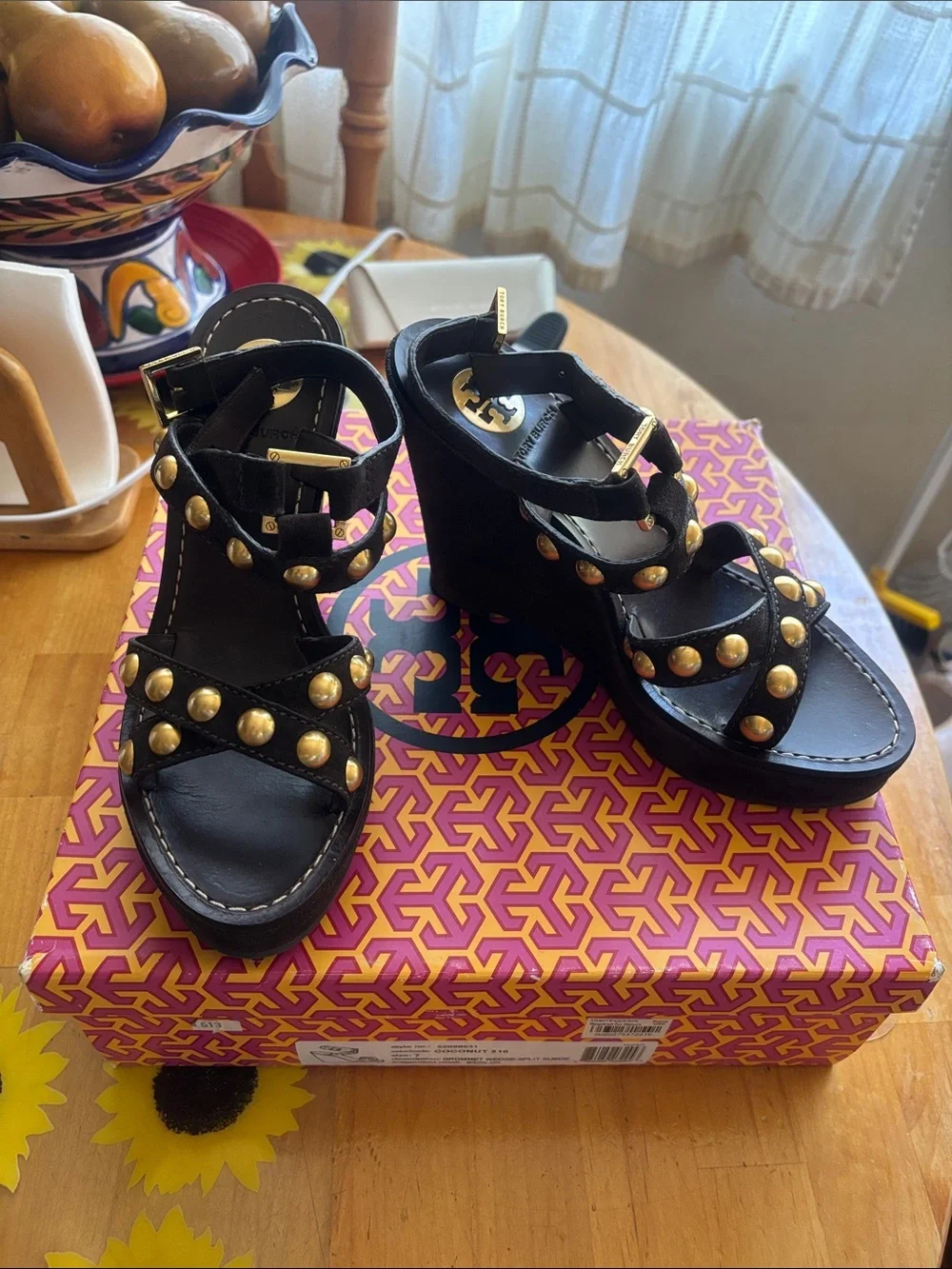 Wedge sandals with gold studs